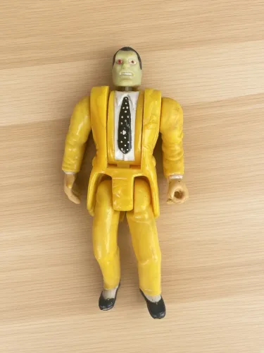 Boneco o maskara