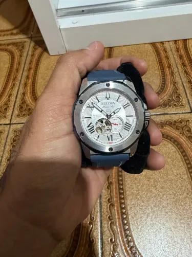 Bulova automático Marine star