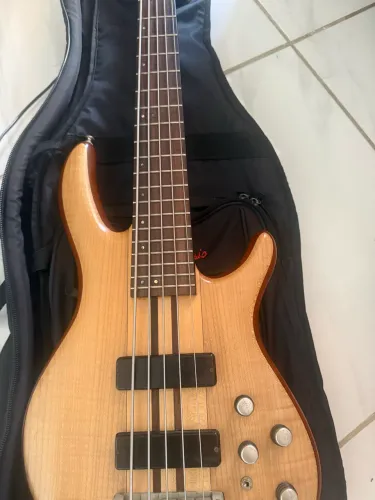 Baixo cort A5 original 