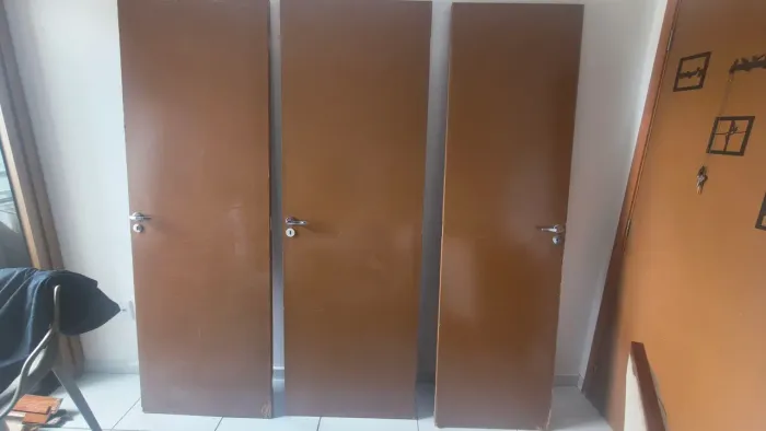 Portas de compensados 2 porta 70cm x 1Porta de 60cm ambas de 2.10 altura