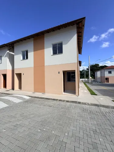 Alugo casa duplex no cond. Reserva dos Colibris