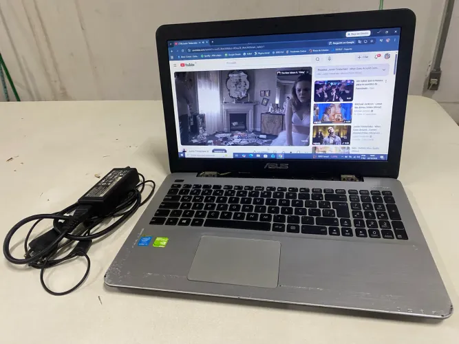 Notebook ASUS Core i5 | 10GB RAM | SSD 240GB | Placa GeForce 2GB | Rápido