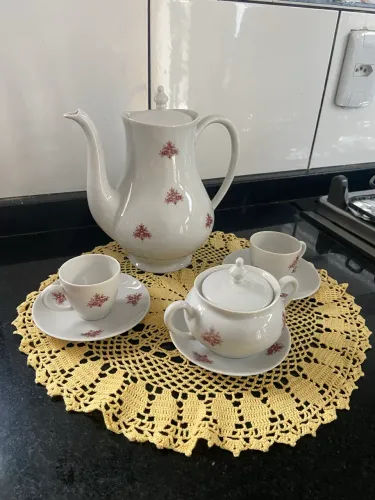 Jogo de Café Vintage Porcelana/Cerâmica Beatriz (Natal) - Estampa Vinho - 7 Peças
