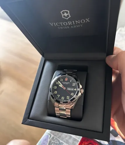 Relógio victorinox fieldforce