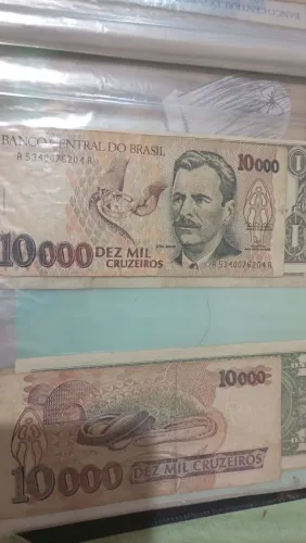 Coleção de moedas e cedulas