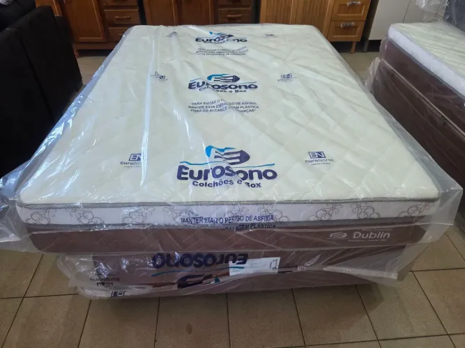 Cama de casal box molas ensacadas nova