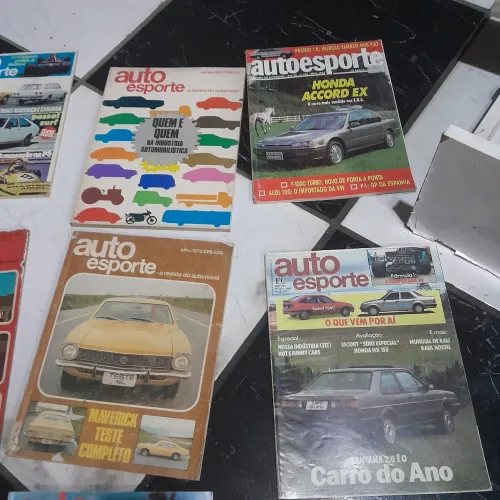 Lote com revistas auto esporte
