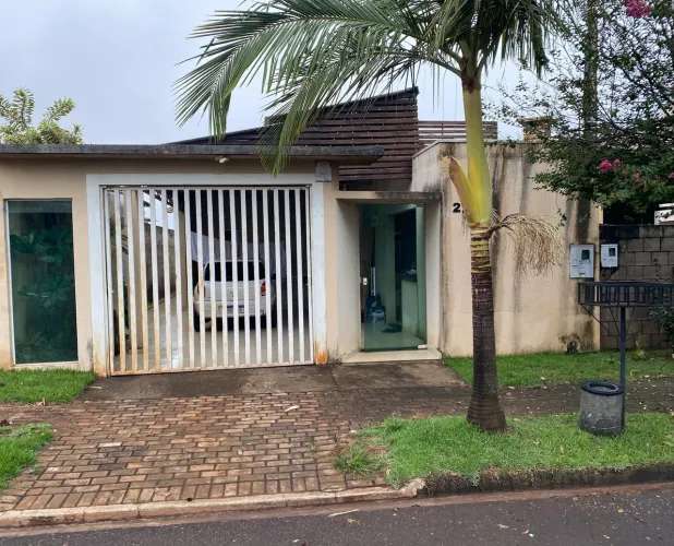 Vende-se casa em Campo Mourão