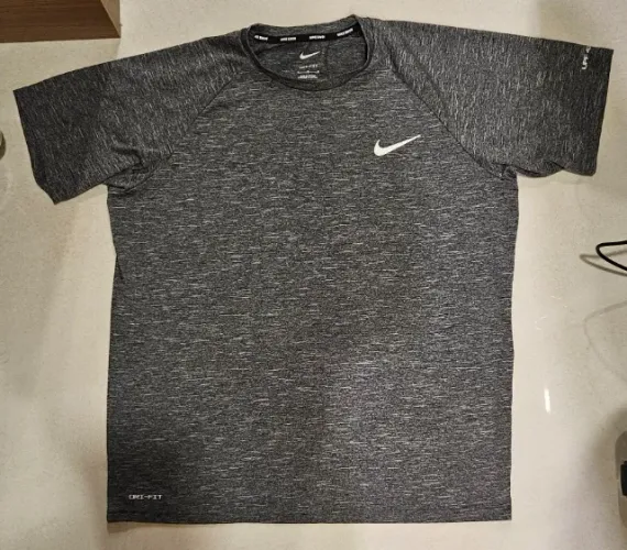 Blusa cinza Nike masculina