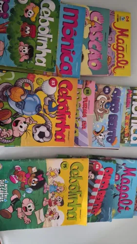 Vendo gibis turma da Mônica