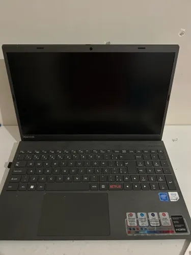 Vendo Notebook Positivo Motion C4128G-15