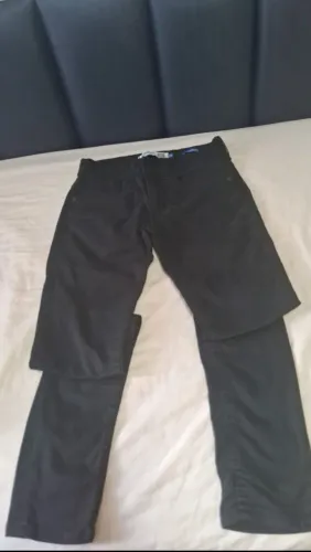 Calça jeans preta(skinny)