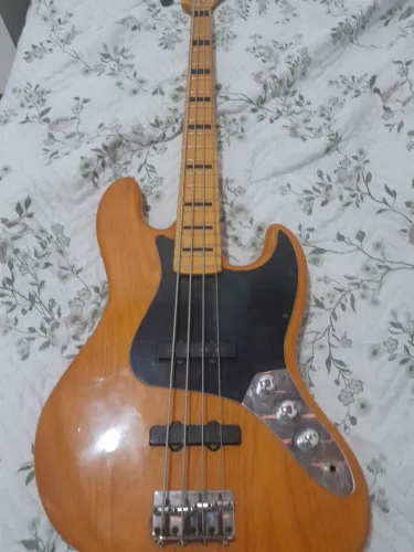 Baixo condor vintage 