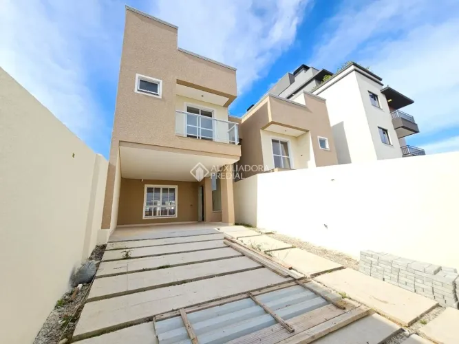 Sobrado à venda, 174 m² por R$ 890.000,00 - Boneca do Iguaçu - São José dos Pinhais/PR