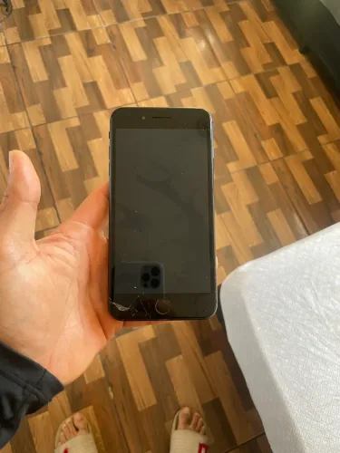 IPHONE 8 plus