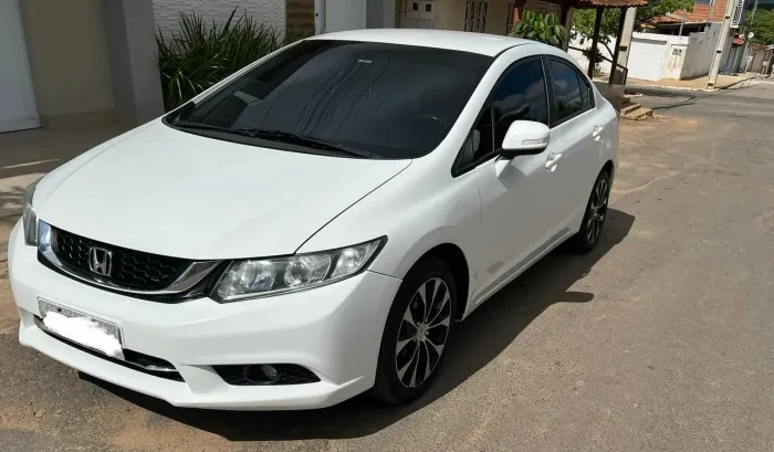 Honda Civic Sedan LXR 2.0 Flexone 16V Aut. 4P 2015