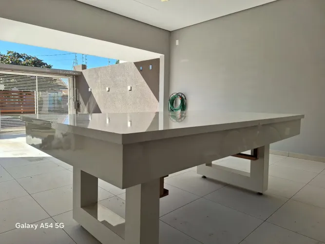 Mesa de jantar/ bilhar 8 lugares