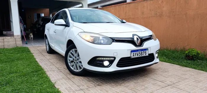 Renault Fluence Sed. Dynamique 2.0 16V Flex Aut. 2015