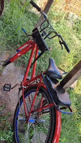 Uma bicicleta
