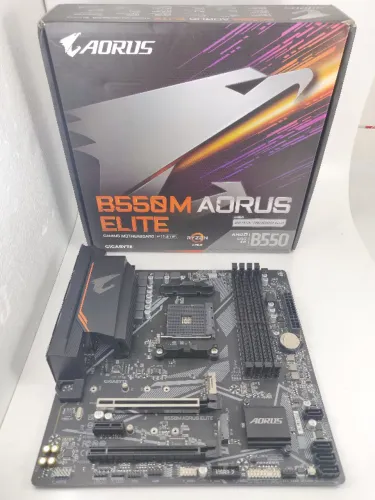 Placa-mãe Gigabyte B550M Aorus Elite AMD B550