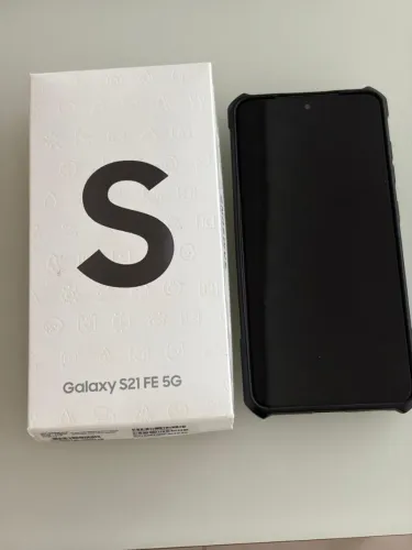 Galaxy S21 FE 5G - 128GB, 6GB