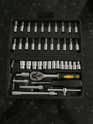 Conjunto de soquetes com 46 peças