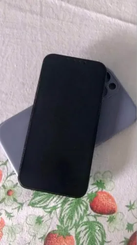 iPhone 13 usado
