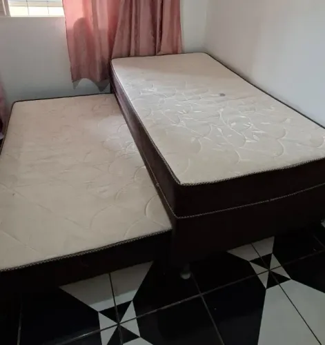 Cama box viúva com cama auxiliar, molas ensacadas