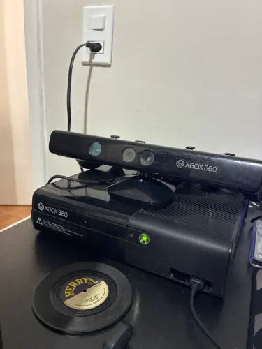 Xbox 360 Completo + HD com Jogos + Kinect