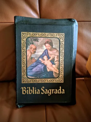 Antiga e rara Bíblia sagrada edição Barsa