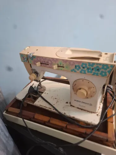 Maquina singer facilita vintage