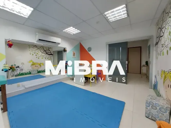 Sala Comercial à Venda no Centro Empresarial Shopping Mestre Álvaro