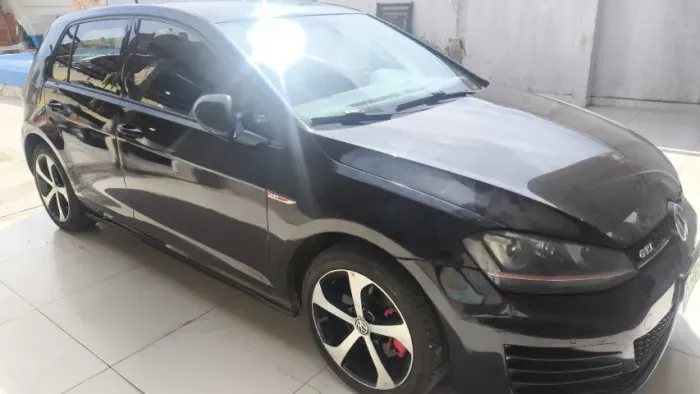 Volkswagen Golf GTI 2.0 TSI 220cv Aut. 2014