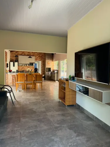 Casa com 2 Quartos à Venda 250m² em Águas do Capivari, Indiara/GO