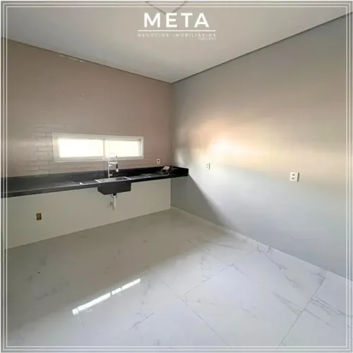 VENDE-SE EXCELENTE CASA NO BAIRRO CIDADE SATÉLITE | NOVA, AMPLA E PRONTA PARA MORAR