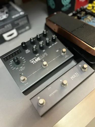 Pedal Strymon Timeline + Multi Switch