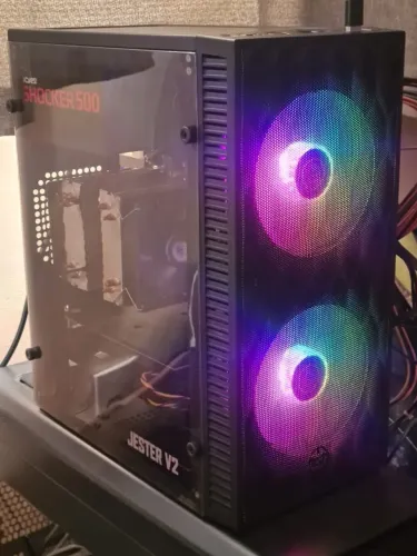 PC Gamer Xeon + 32gb RAM + RX 580 + SSD pronto para jogar, aceito troca