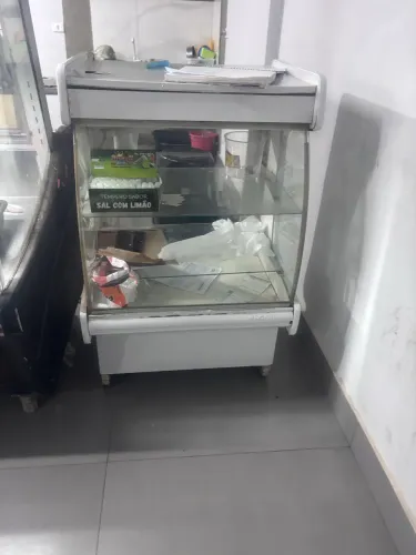 Pratieleiras usadas