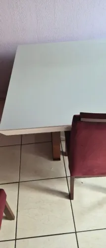 Mesa de tampa de vidro 6 cadeiras