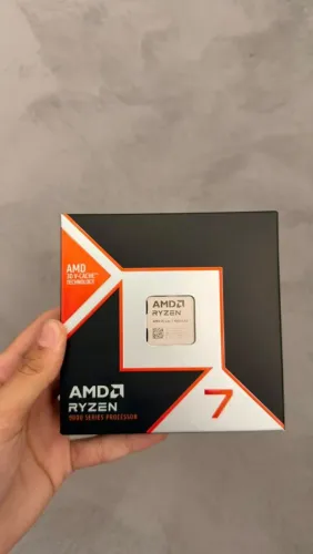 Ryzen 7 9800X3D (LACRADO)