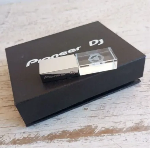 Pendrive rekordbox tracktor Pioneer DJ udg Alphateta 16 gigas nunca usado