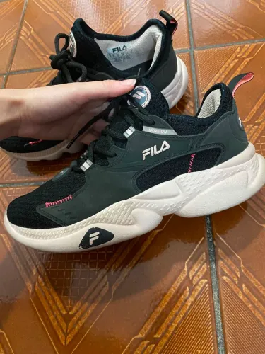 Tênis Fila feminino número 36