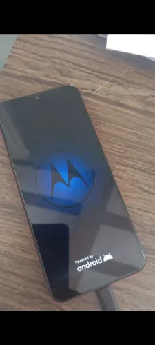 Celular Motorola em bom estado