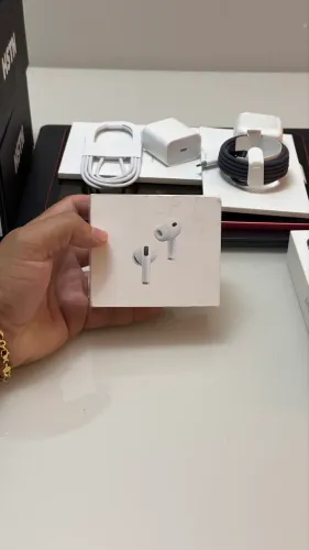 AirPods Pro 3