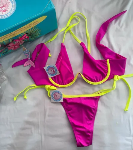 Biquíni neon