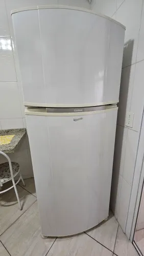 Geladeira com freezer, 2 portas - Consul