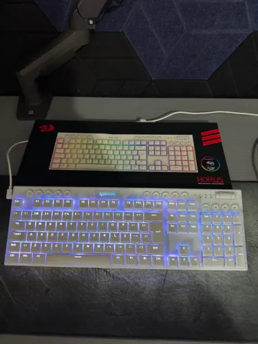 TECLADO MECANICO REDRAGON HORUS