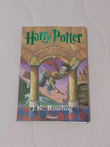 LIVRO HARRY POTTER