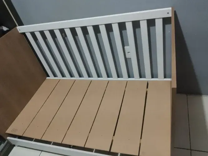 Vende-se berço sem colchão
