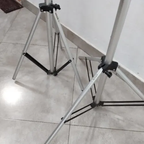 Tripés de Iluminação